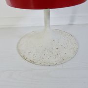Porte parapluies, pied tulipe, tôle émaillée et laiton, 1950