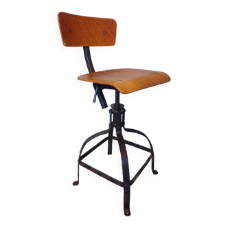 Bienaise workshop chair