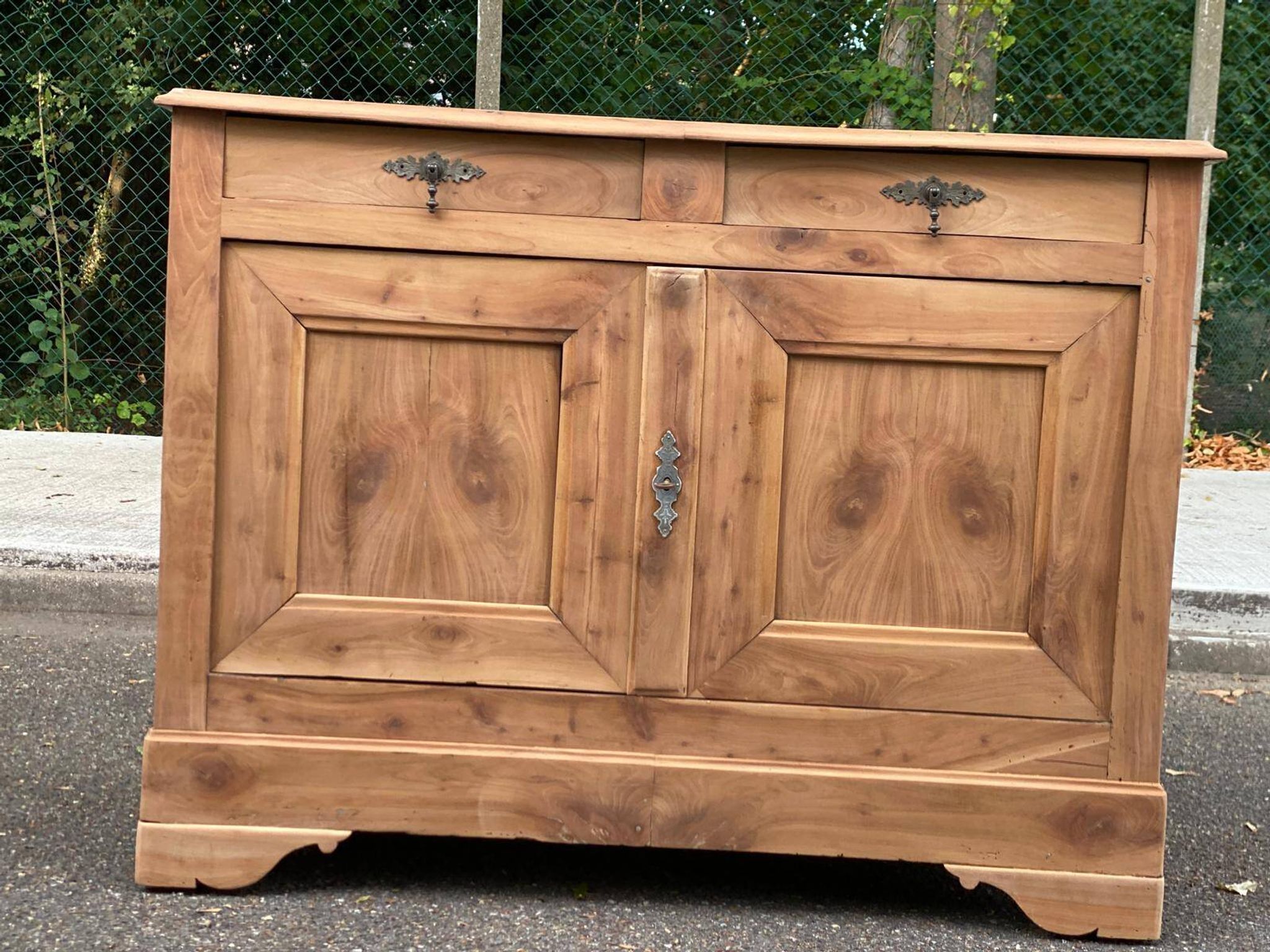 18th-century stripped buffet in solid walnut