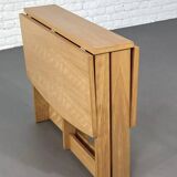 Folding and modular dining table