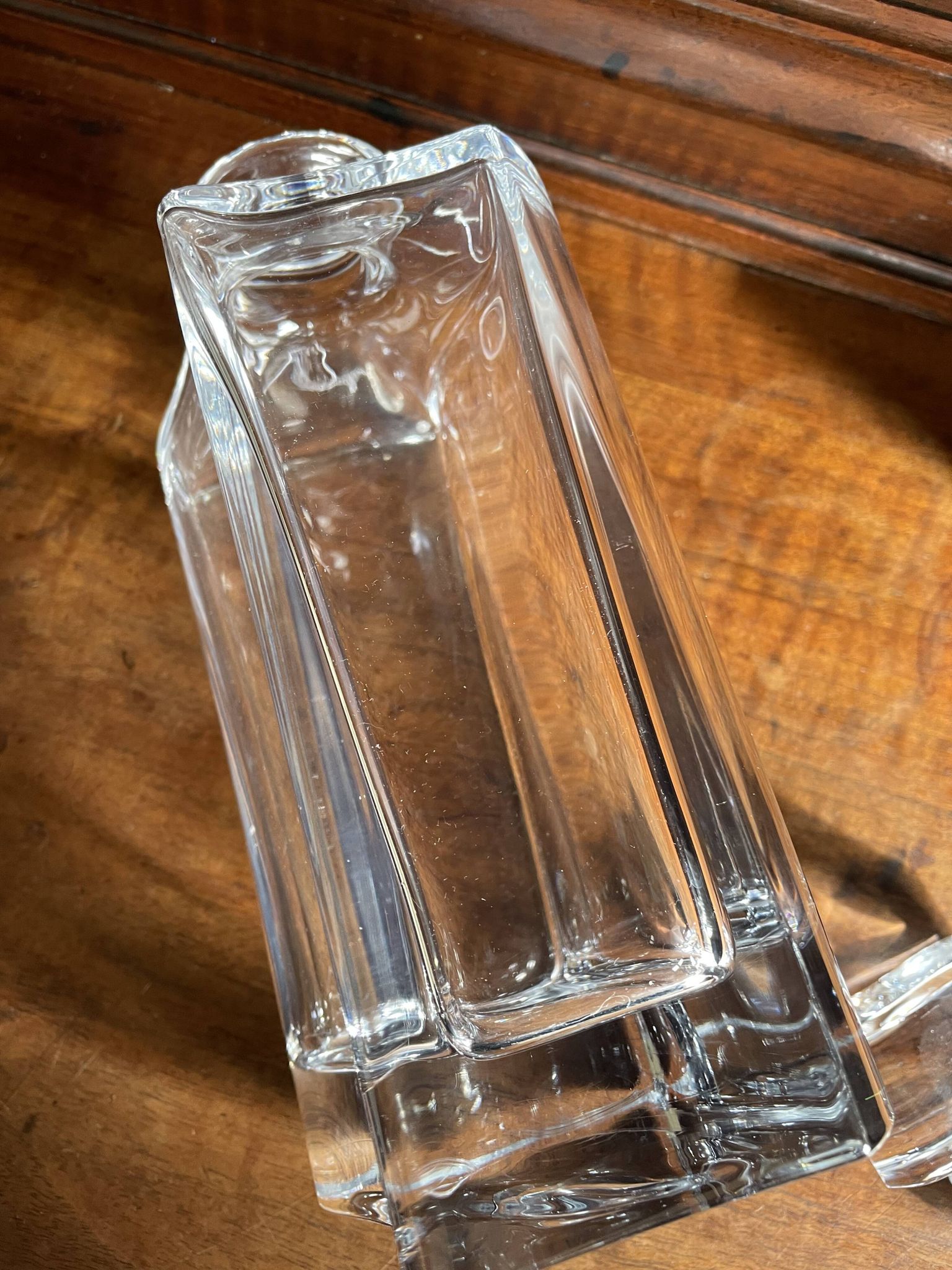 Carafe à whisky en cristal galbé