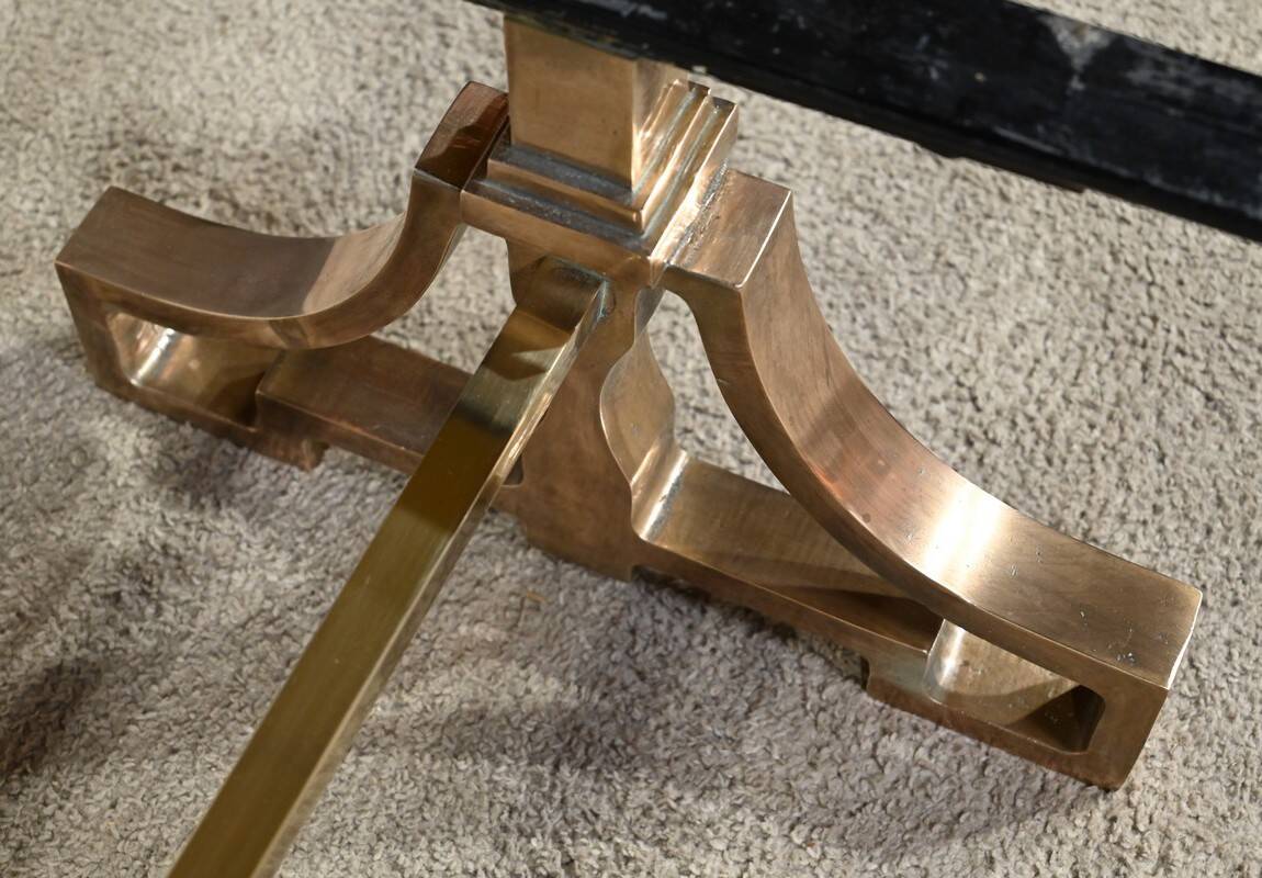 Brass and travertine coffee table, Art Deco period, 1930