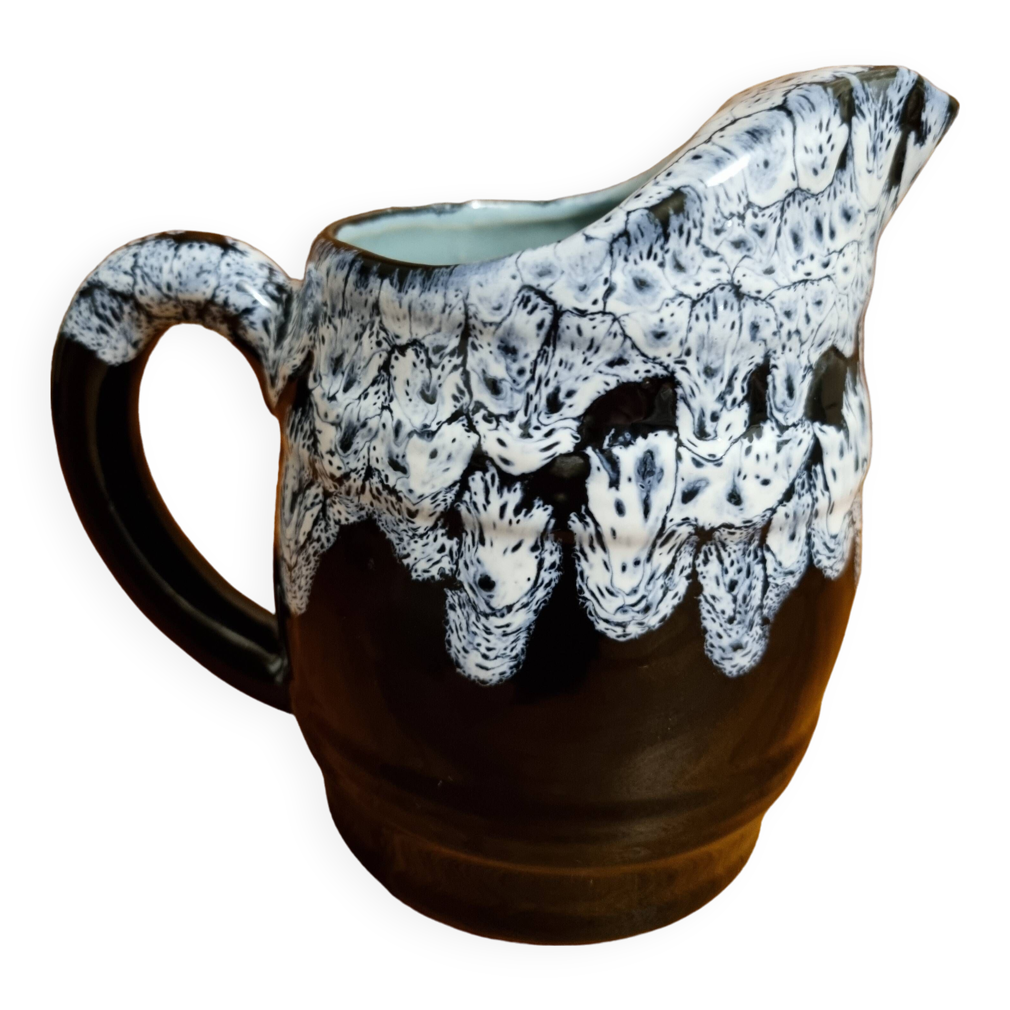 Vintage alpho black and white pitcher 60 cl