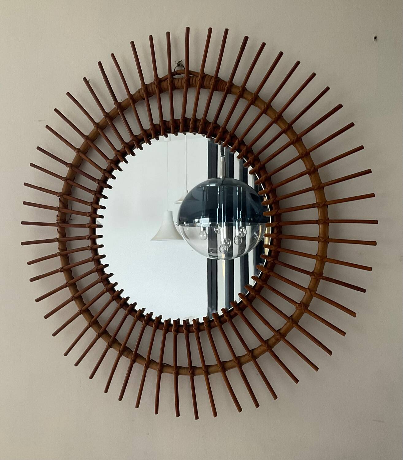 Miroir soleil en rotin 70cm des années 50-60
