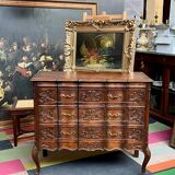 Old Liège chest of drawers.