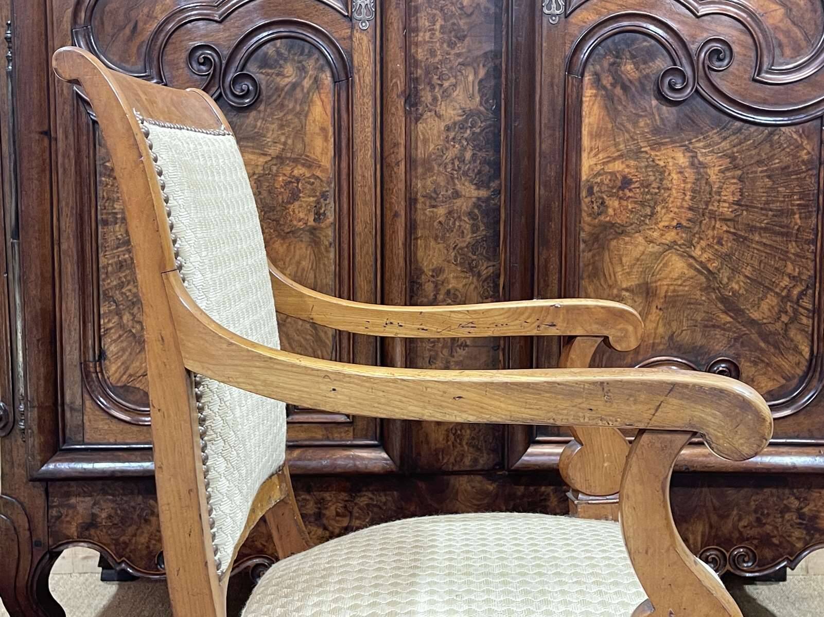 Armchair XIXth cherry wood