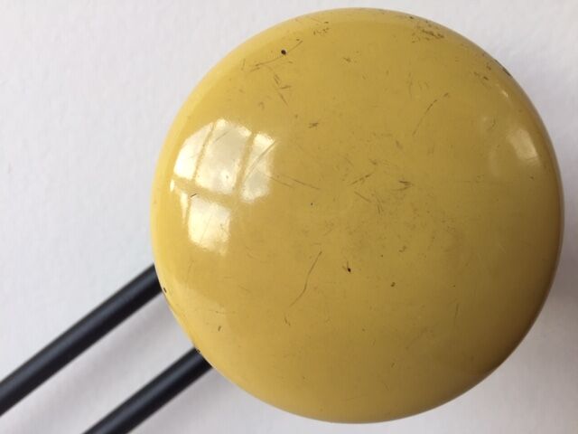 Vintage coat rack 3 heads yellow metal in the years 60-70