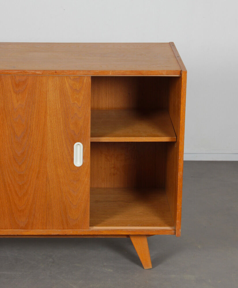 Oak chest of drawers, model U-452, by Jiroutek for Interier Praha, 1960