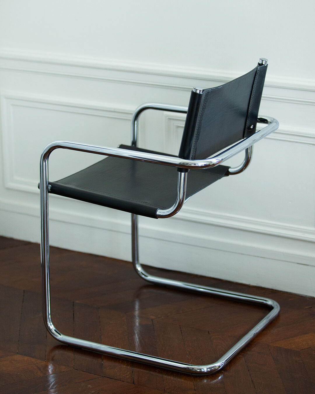 Fauteuil cantilever