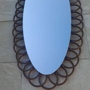 Miroir ovale en rotin années 60