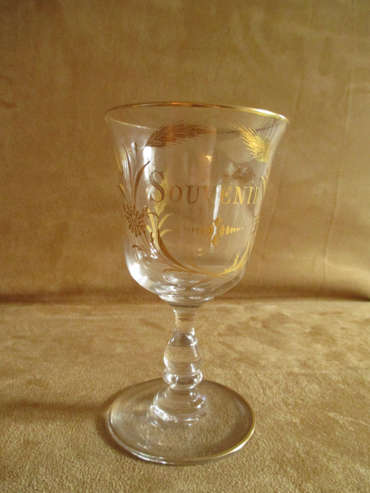 Glass "remember" early twentieth