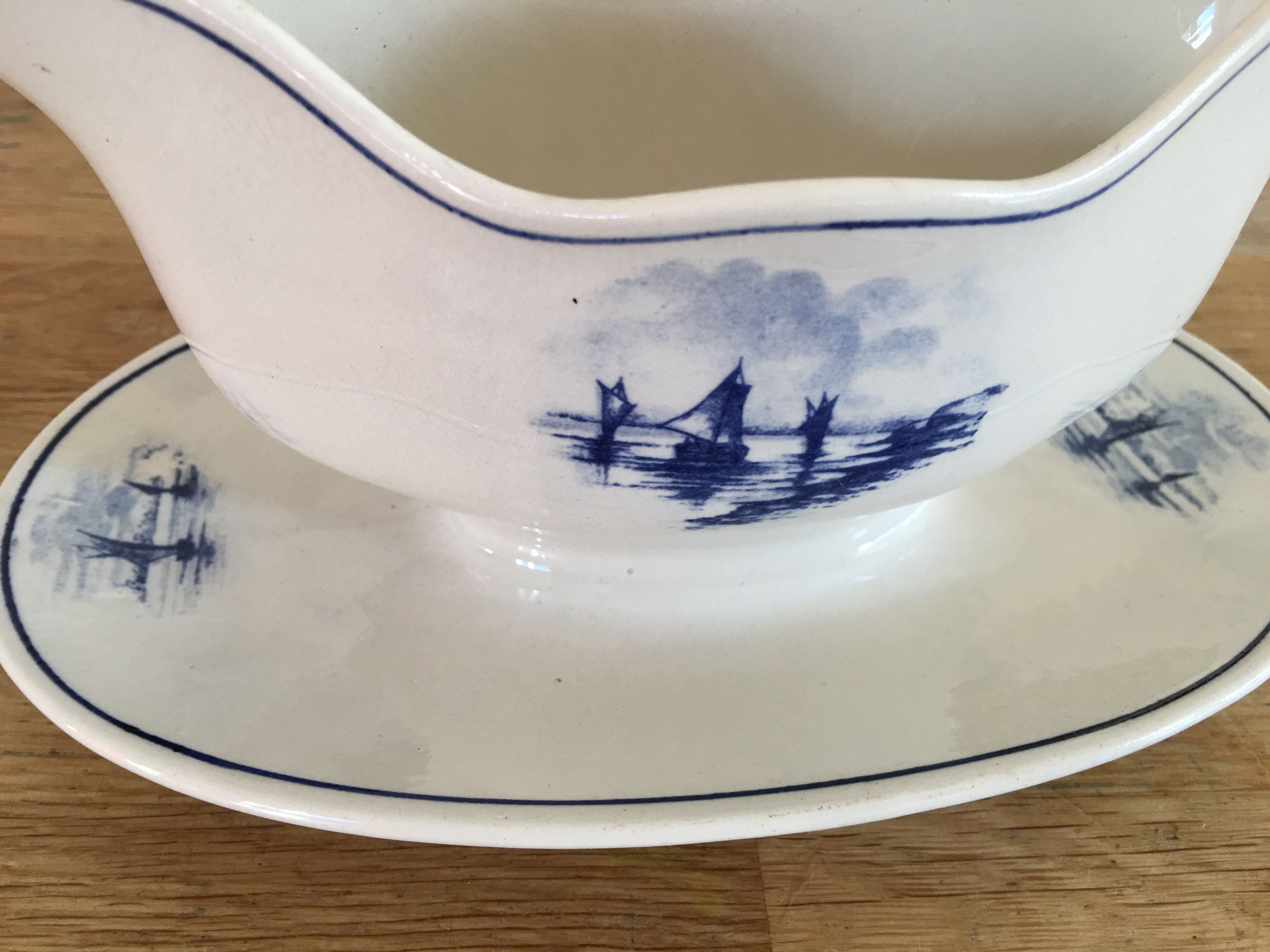 Dutch earthenware saucière, early XX