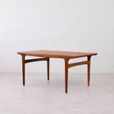 Dining table with extension leaf, Johannes Andersen, Uldum Møbelfabrik