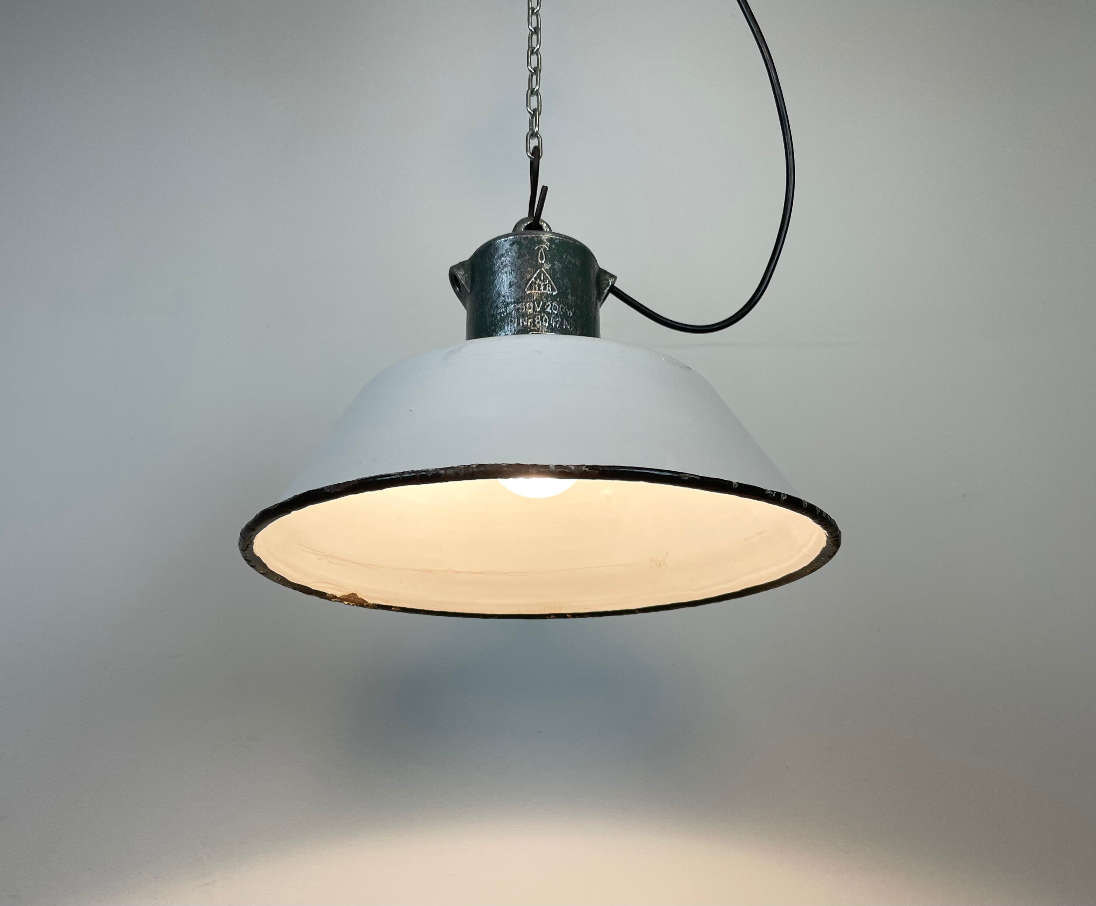 Industrial White Enamel Industrial Lamp with Cast Aluminium Top from EOW, 1950s