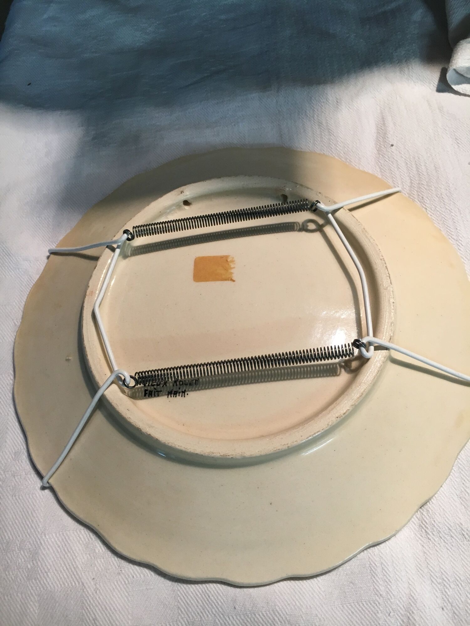 Rouen plate to hang