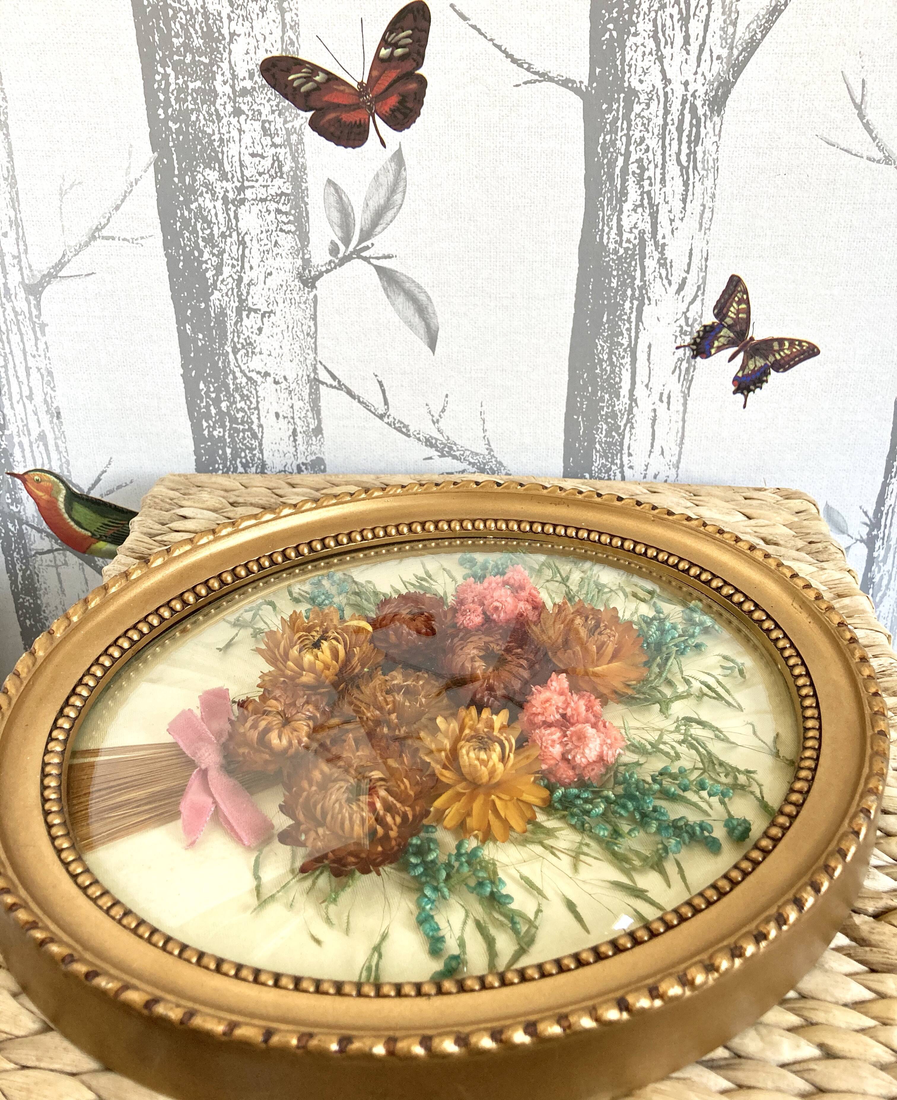 Curved glass frame dried flowers