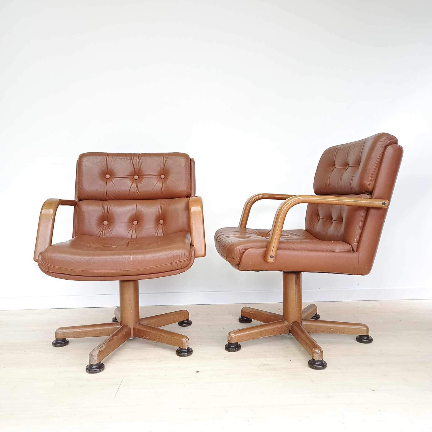 Pair of Co fe mo Armchairs