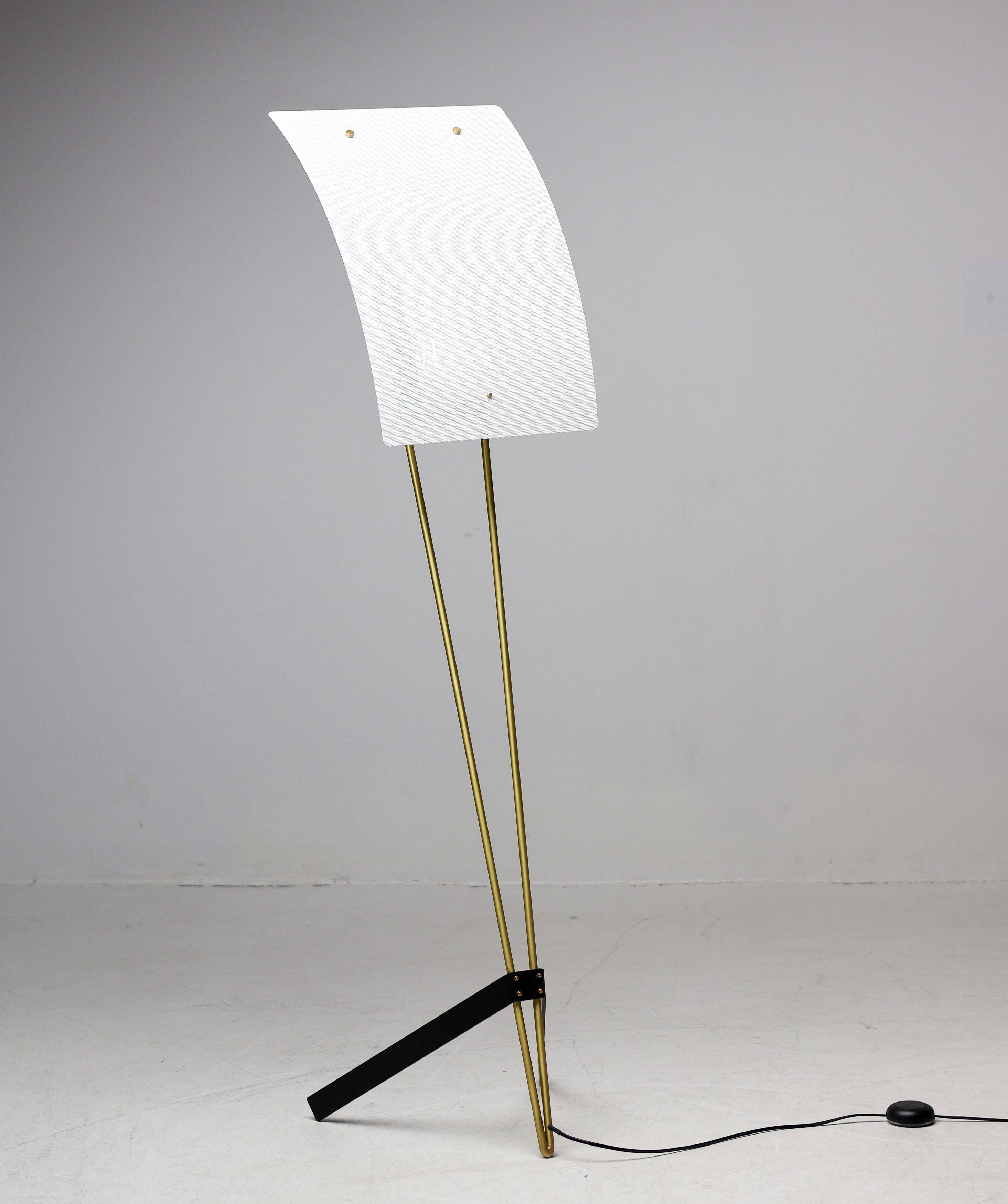 Kite floor lamp by Pierre Guariche, brass and steel, mid-20th century.