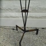 Vintage tripod lamppost