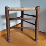 Mulched tripod stool