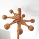 Coat holder on foot 8 orientable wooden balls