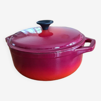 Cast iron casserole 23 cm