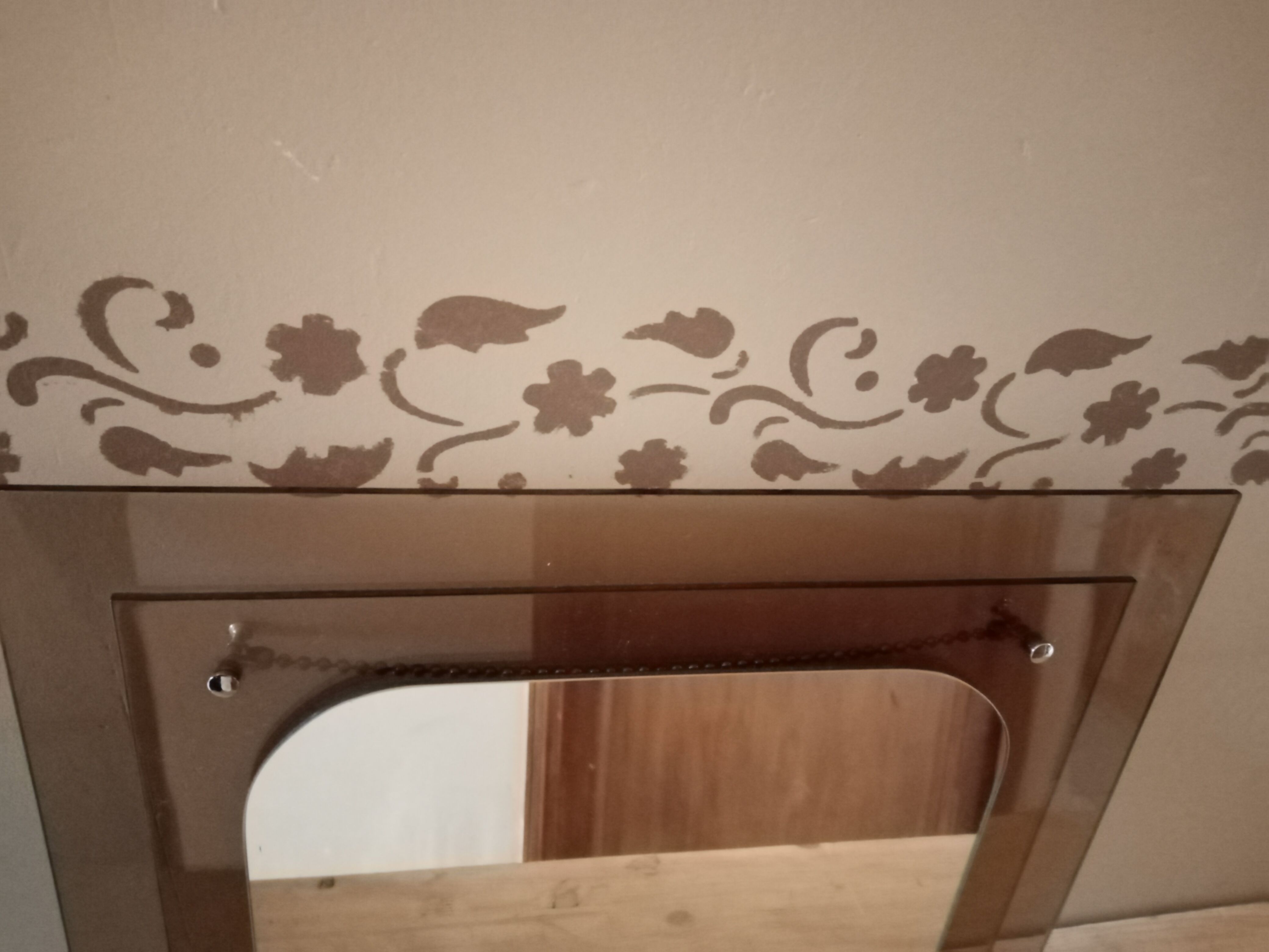 Mirror on smoked plexi frame - 40x40cm