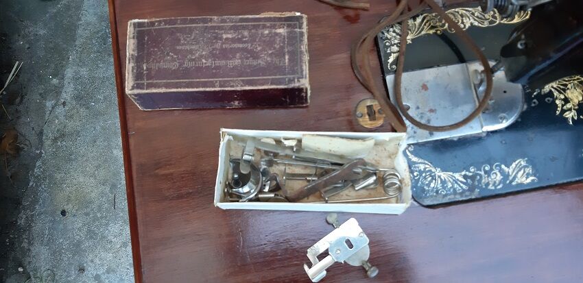 Singer's old sewing machine