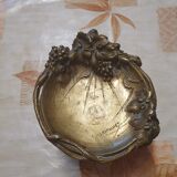 Empty bronze pocket of ore puppet