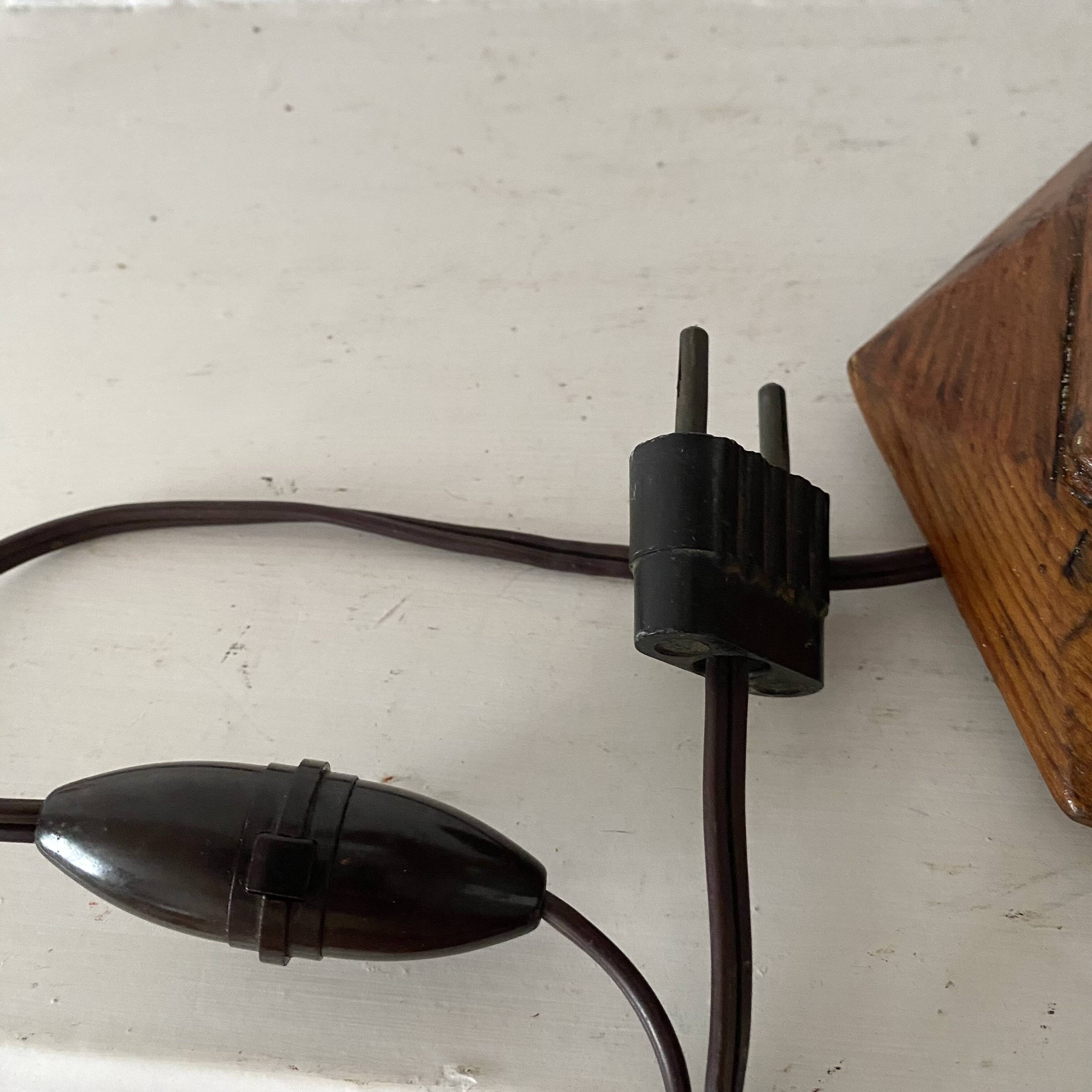 Art Deco lamp in carved wood and jute