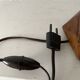 Lampe art déco en bois sculpté et jute