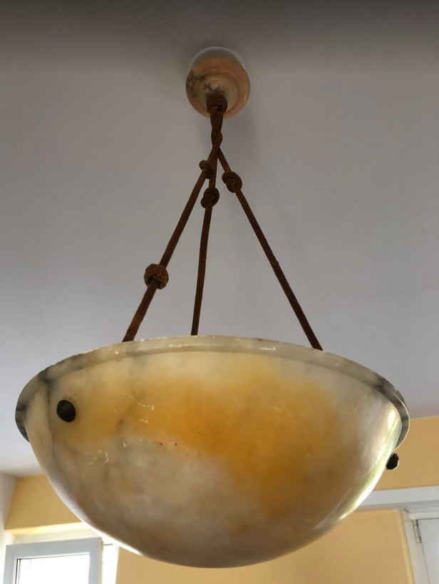 Alabaster suspension