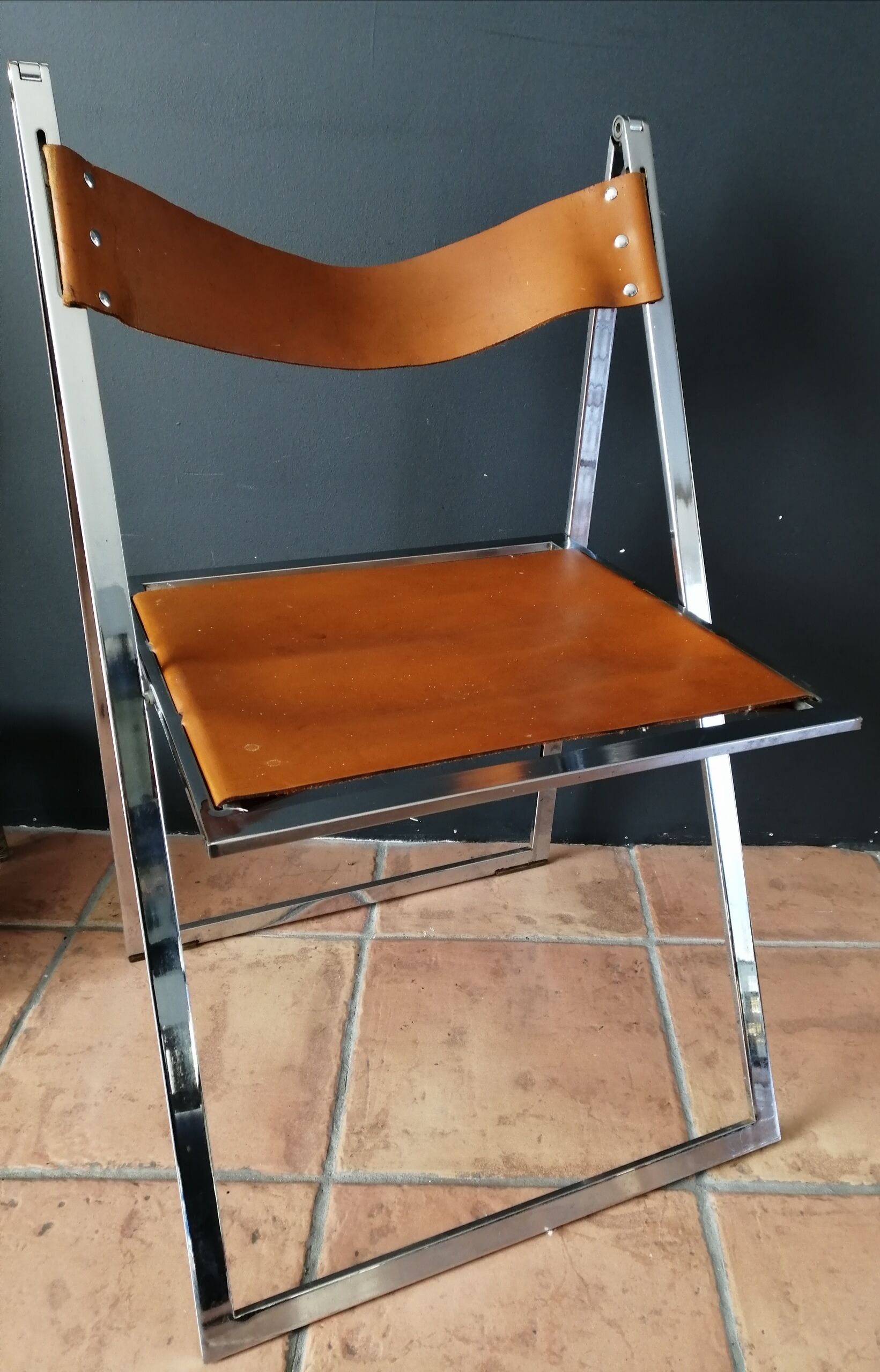Leather folding chair "Elios" 60s
