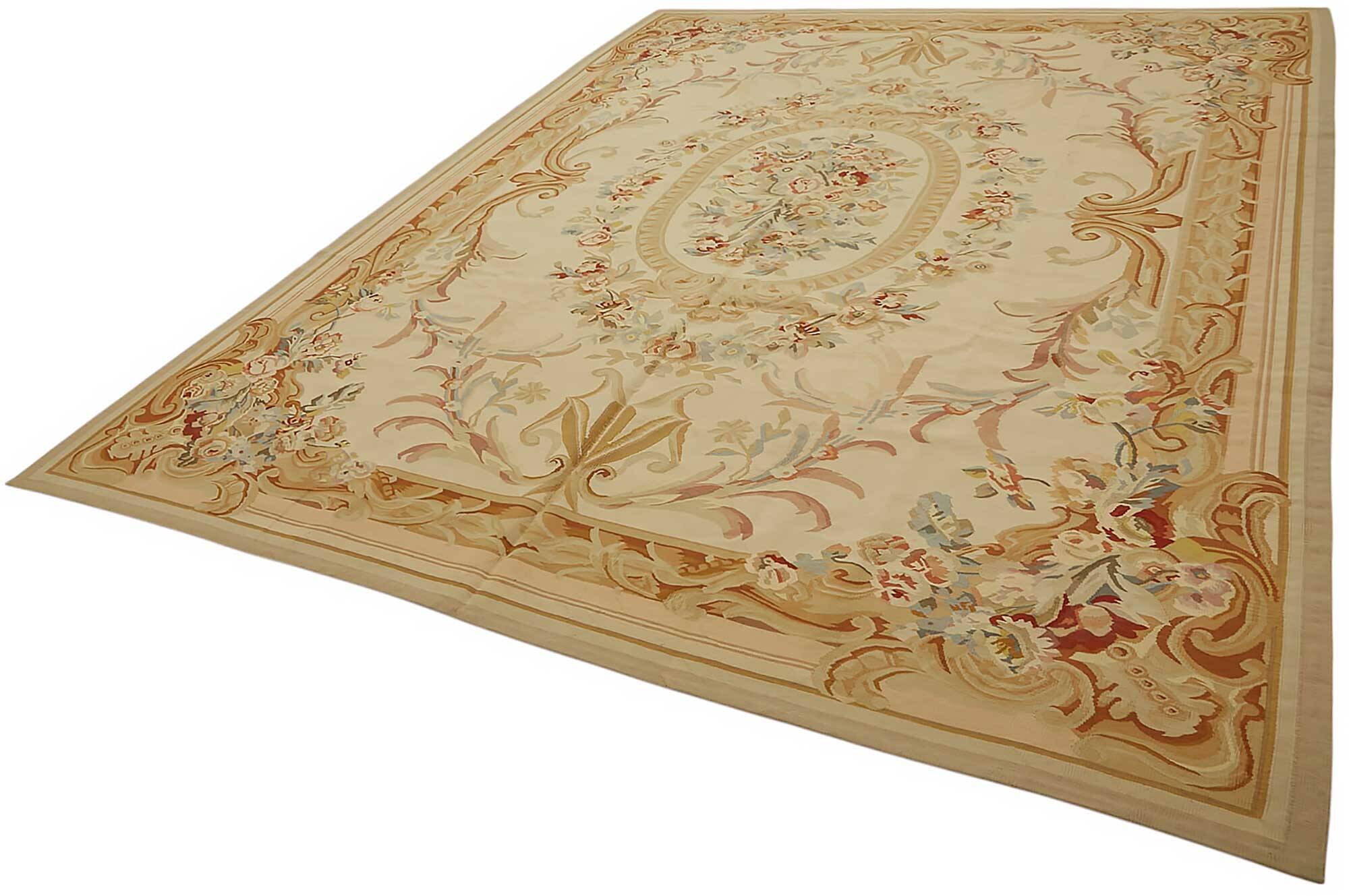 Handmade European Vintage Aubusson Kilim 275 cm x 354 cm
