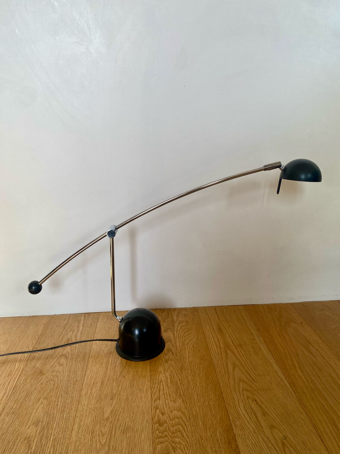 Desk lamp with black and chrome balance Massive vintage 80s