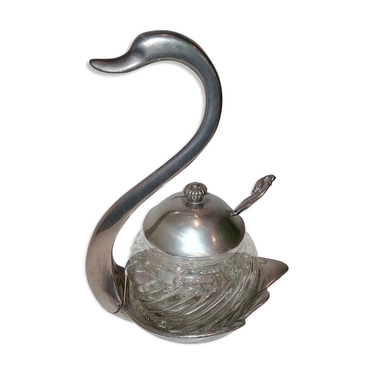 Mustard confectioner's sugar swan