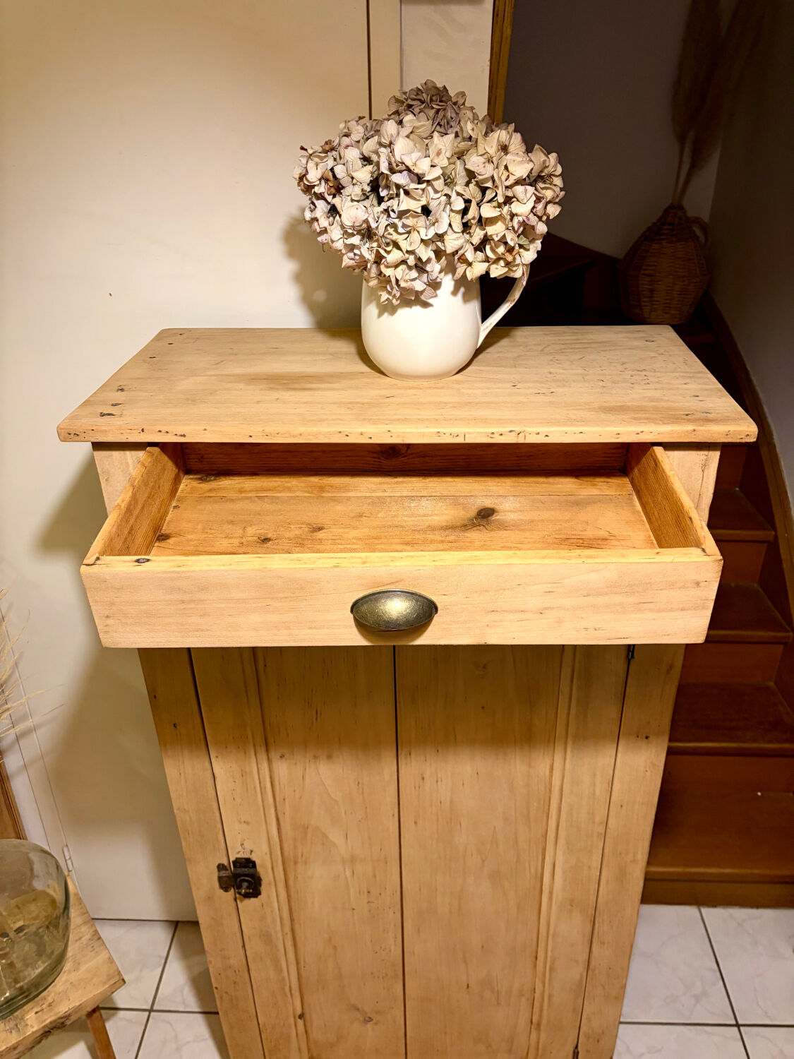 Raw wood Parisian confiturer