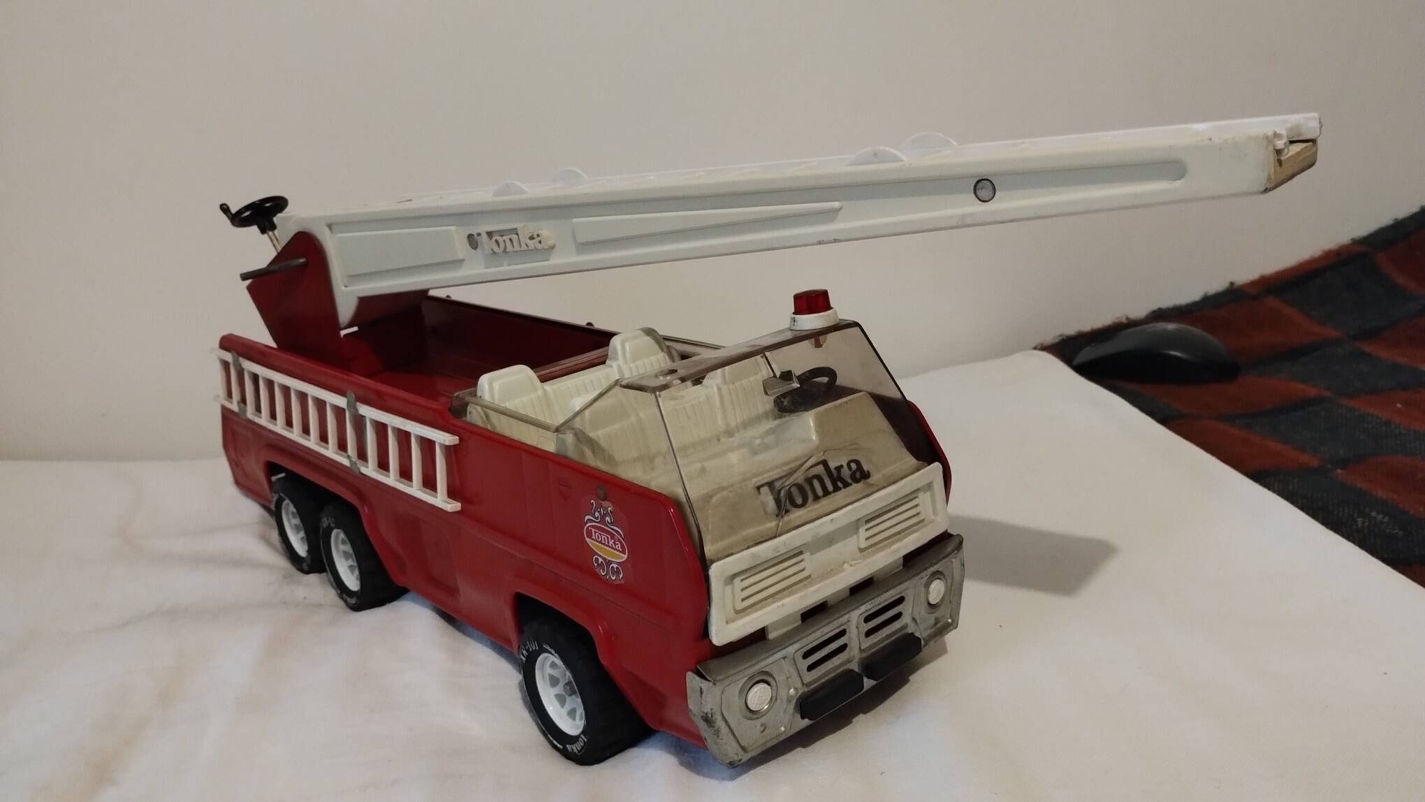 Fire truck "tonka"