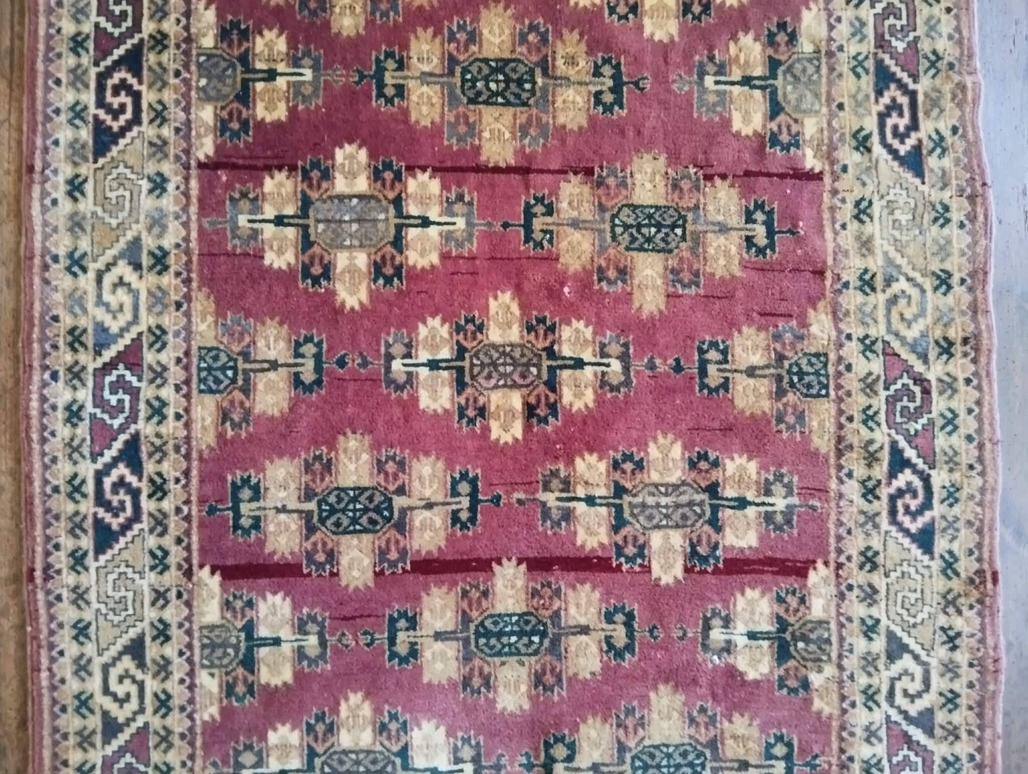 Handmade Turkmen Bukhara carpet 172x110cm