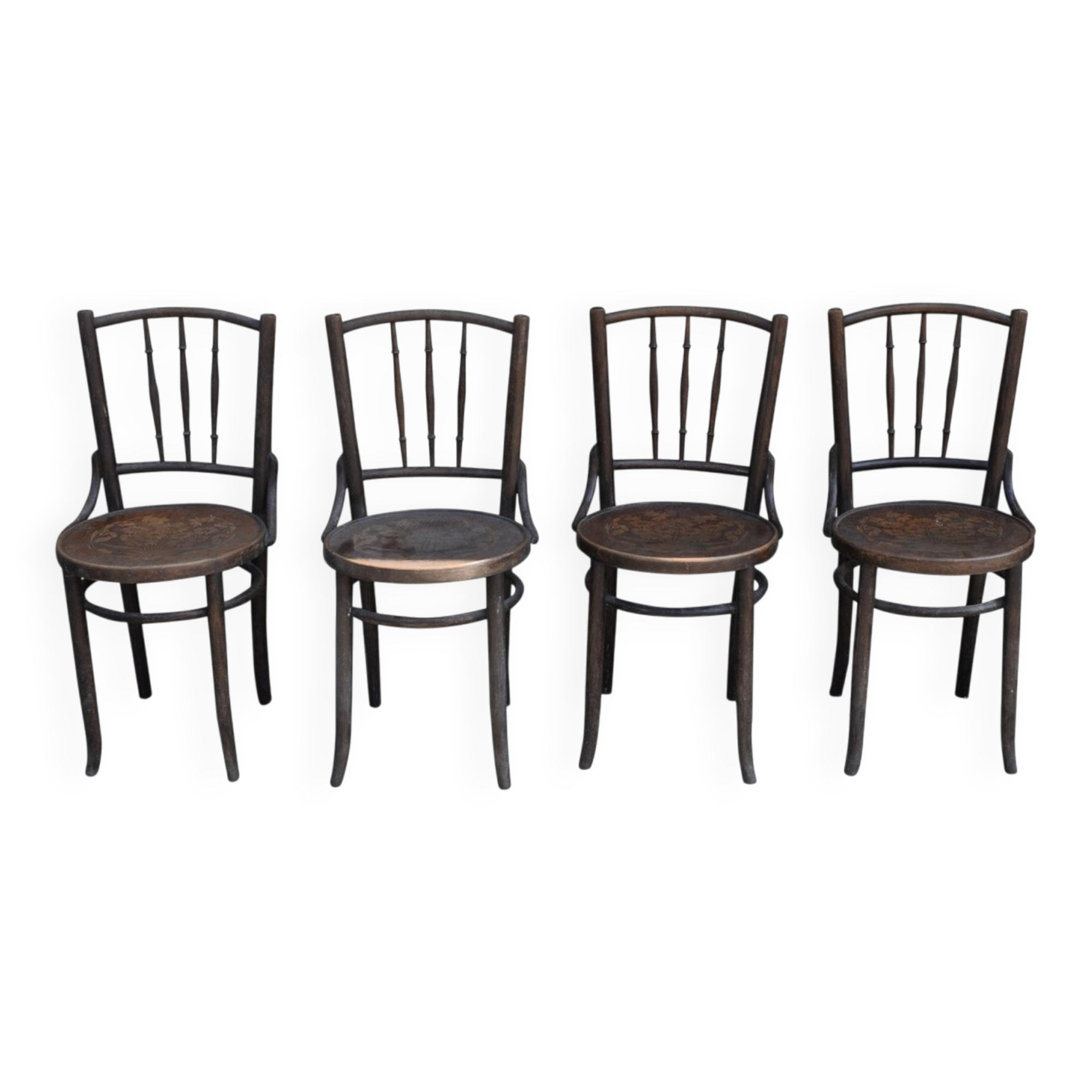 Set of 4 Thonet chairs in brown wood, 1930s bistro design, Art Nouveau curved backrest.
