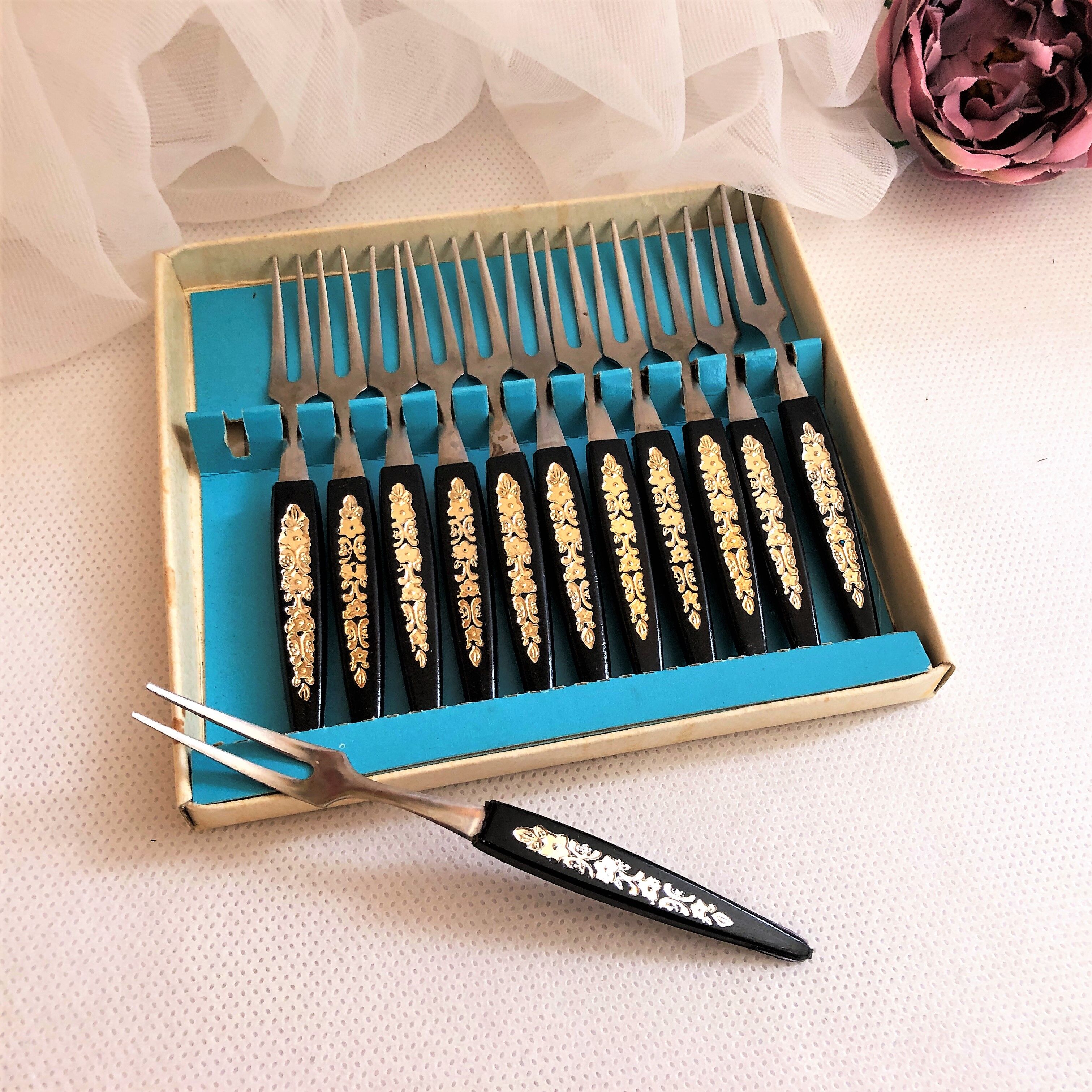 Box of 12 vintage fruit cocktail snail forks