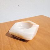 Vintage ashtray in diamond-shaped onyx