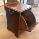 Edwardian furniture / Mahogany coal scuttle