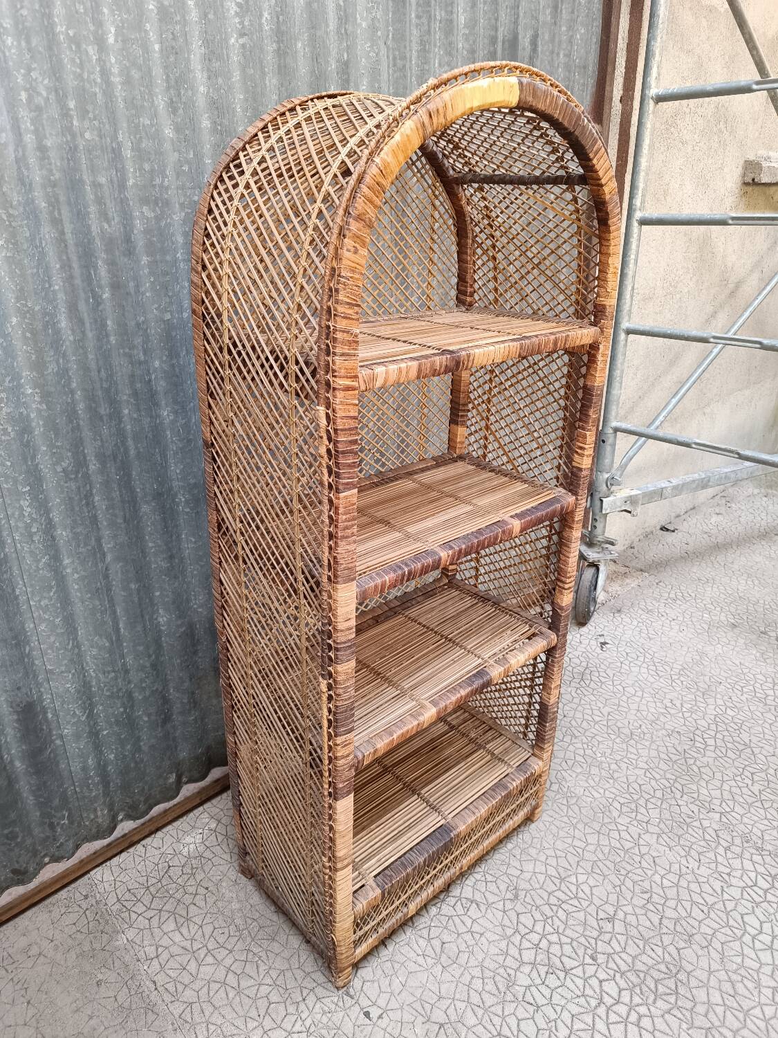 Bibliothèque en osier rotin