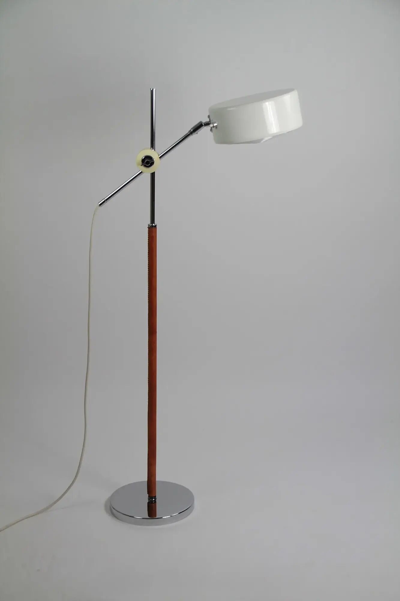 Floor lamp model 591G 2S/J “Simris/Olympia” by Anders Pehrson for Ateljé Lyktan, Sweden, 1960s
