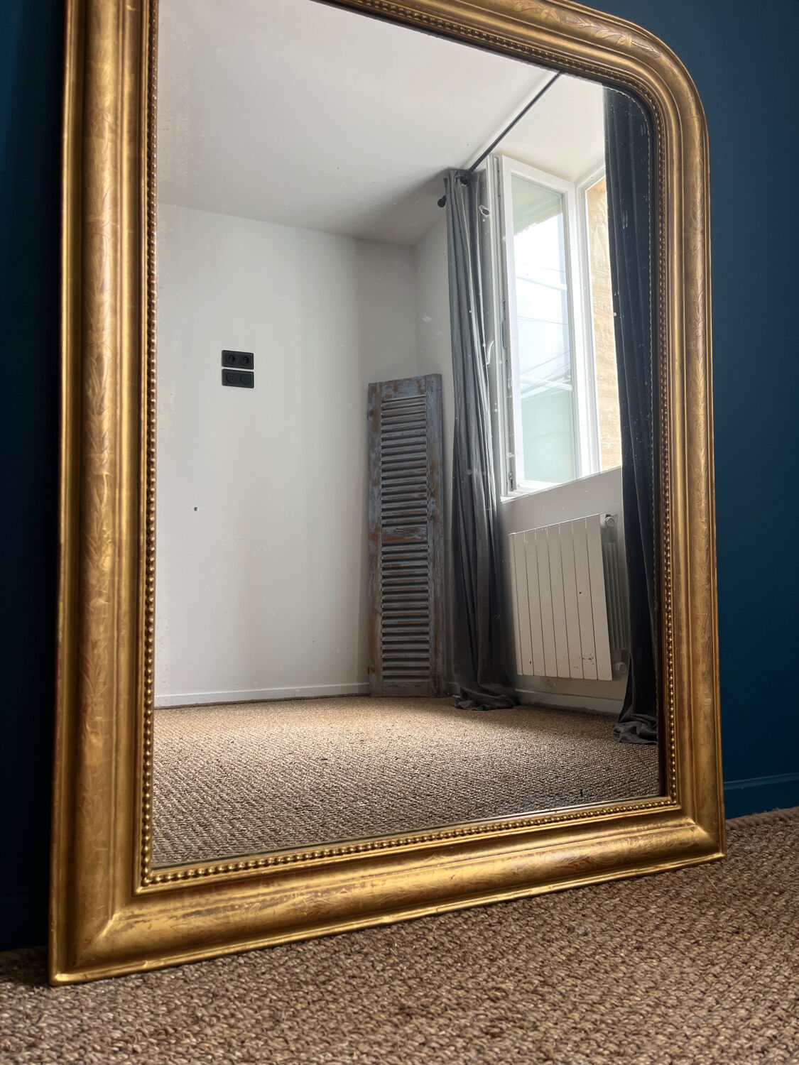 Antique mirror Louis-Philippe gilded with gold leaf 116,5cm/86cm