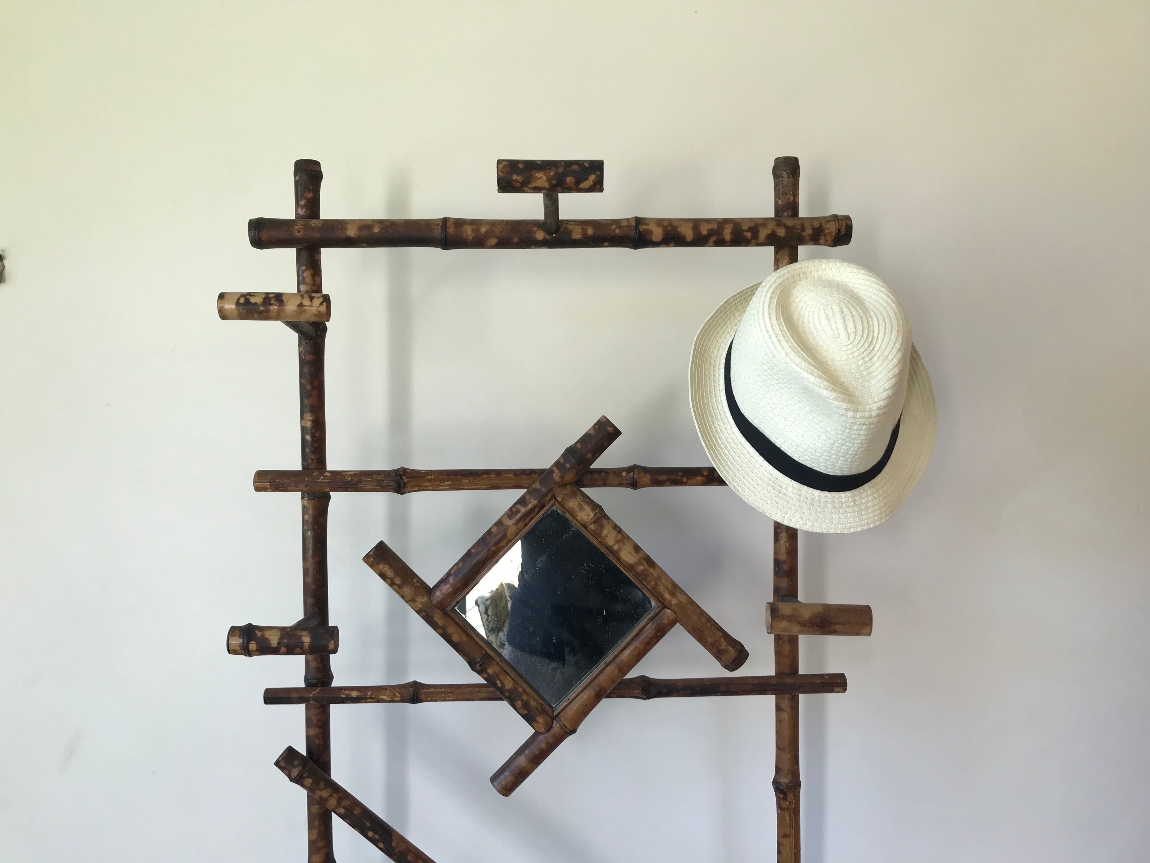 Bamboo coat rack cloakroom