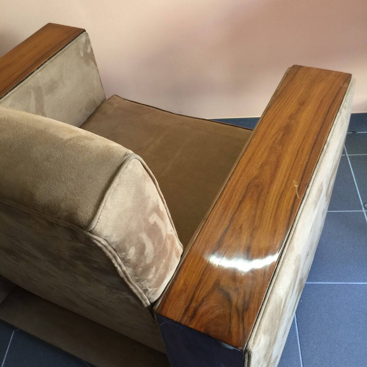 Pair of modernist Art Deco armchairs in alcantara and walnut, 1930