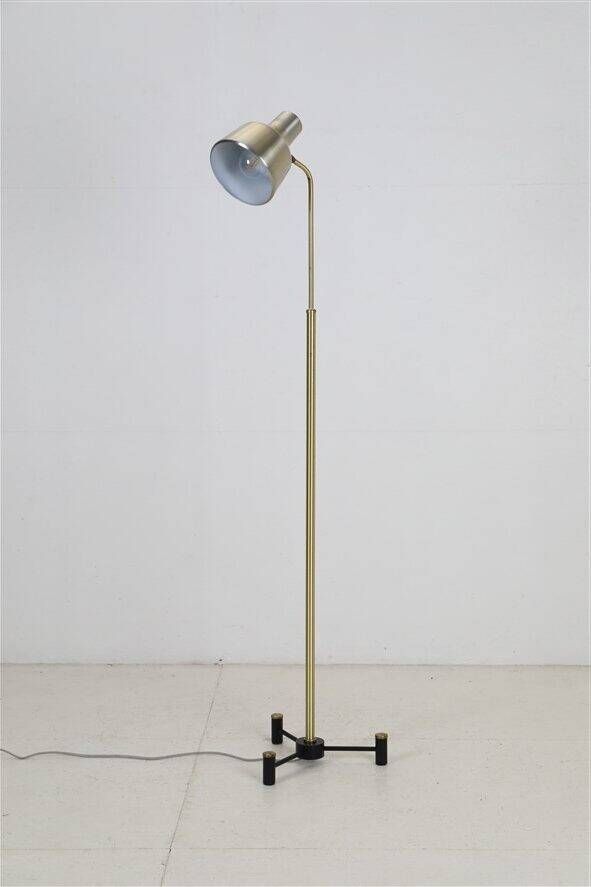 Dansa lamp / C. V. Østergaard floor lamp / reading lamp with "rocket" base / 1960s / 1970s / brass / Danish modern design