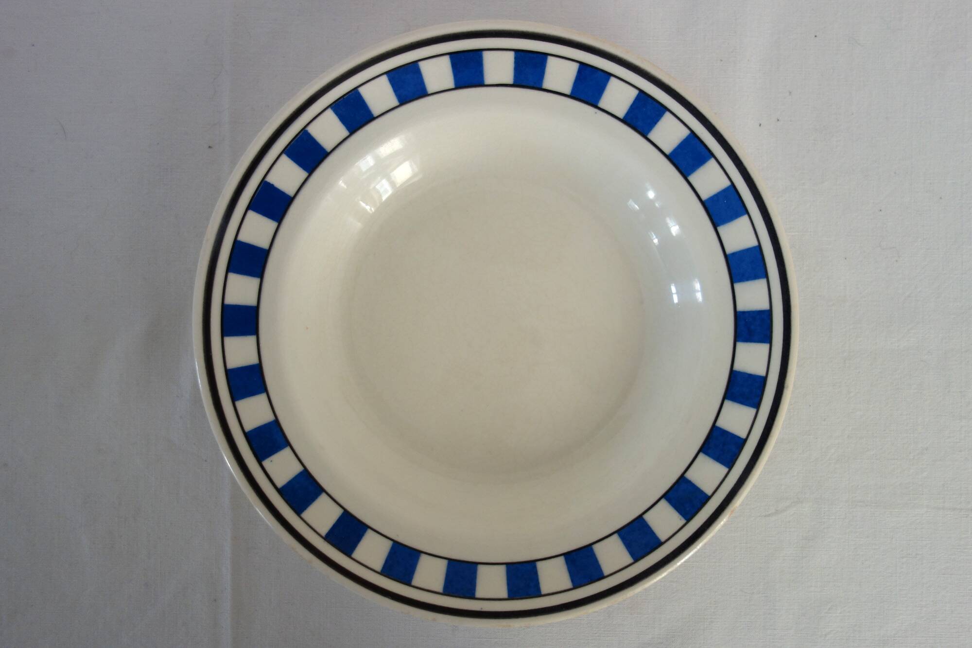 7 plates Faïencerie Nouvelle de Provence 1930s